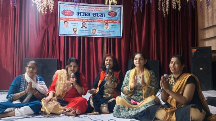 Devotees immersed in devotion at Sindhi Bhagat's event during Cheti Chand fortnight