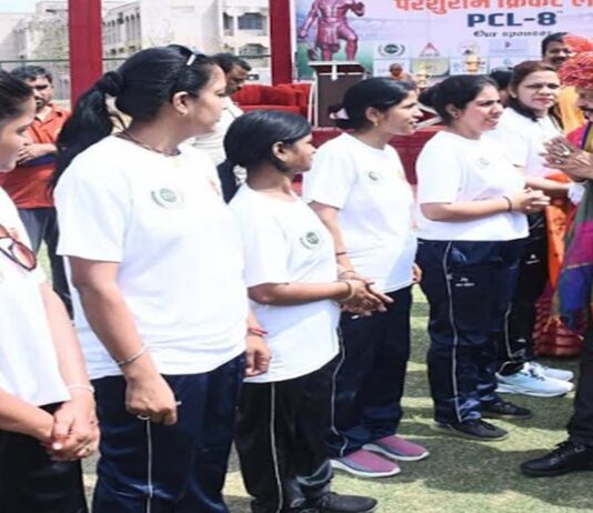 सिविल लाइंस विधायक ने किया परशुराम क्रिकेट लीग का शुभारंभ