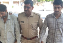शातिर चोर सहित चोरी का माल खरीदने वाला सुनार गिरफ्तार Cunning Thief and Jeweler Who Purchased Stolen Goods Arrested