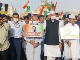 दांडी मार्च की वर्षगांठ पर जयपुर में गहलोत के नेतृत्व में निकला मौन मार्च