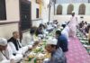 बड़े पैमाने पर रोज़ा इफ्तार प्रोग्राम हुआ दरगाह मीर कुर्बान अली में A large-scale Roza Iftar program was held at Dargah Mir Kurban Ali