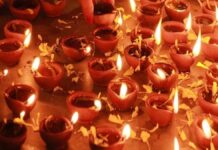 आस्था के दीपों से जगमगाए 55 देवालय: धूमधाम से मनाया हिन्दू नववर्ष 55 temples lit with lamps of faith