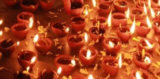 आस्था के दीपों से जगमगाए 55 देवालय: धूमधाम से मनाया हिन्दू नववर्ष 55 temples lit with lamps of faith