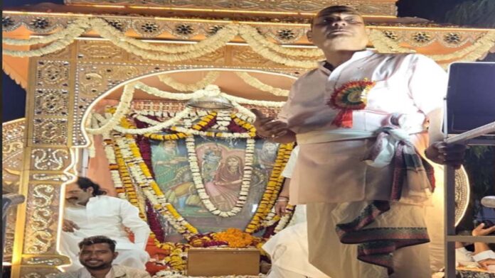 Lord Shri Ram Embarks on a City Procession with Three Dozen Tableaux on Ram Navami. Lord Shri Ram Embarks on a City Procession with Three Dozen Tableaux on Ram Navami.