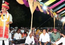 परसरामपुरा में फागोत्सव: डॉ. राजकुमार शर्मा के स्वागत में उमड़ा जनसैलाब Fagotsav in Parasrampura: Dr. Crowds gathered to welcome Rajkumar Sharma