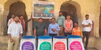 गलता पीठ कुण्ड पर हुए स्वच्छता अभियान में श्रद्धालुओं को किया जागरूक