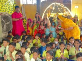 गीता गायत्री मंदिर में 1100 कन्याओं का पूजन