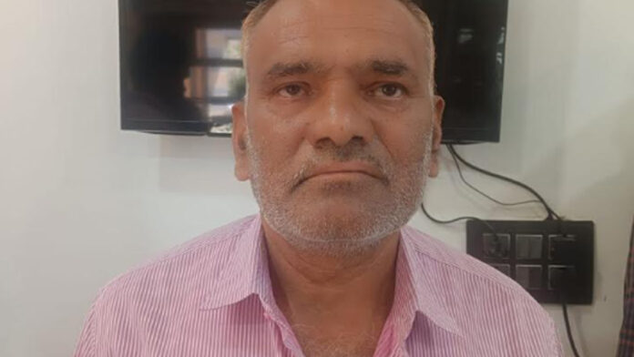 Village Development Officer Arrested for Accepting Bribe of ₹4,000