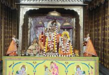 सांवरिया सरकार खेलो होली…गोविंददेव जी मंदिर में दो दिवसीय पुष्प फाग संपन्न Two-day Pushpa Phaag concludes at Govinddev Ji Temple