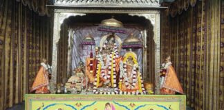 वरुथिनी एकादशी सोमवार को: मंदिरों में सजेगी विशेष झांकियां Two-day Pushpa Phaag concludes at Govinddev Ji Temple