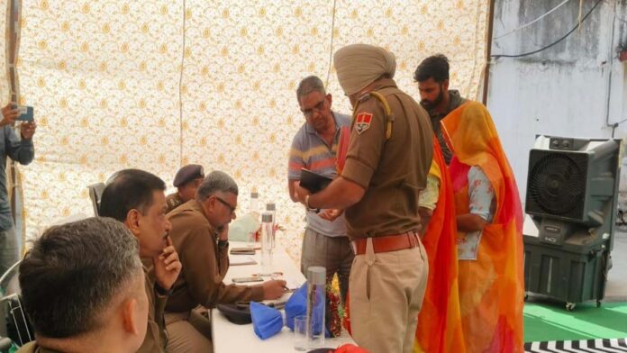 Jaipur Police Commissioner gave relief to the complainants by conducting a public hearing.