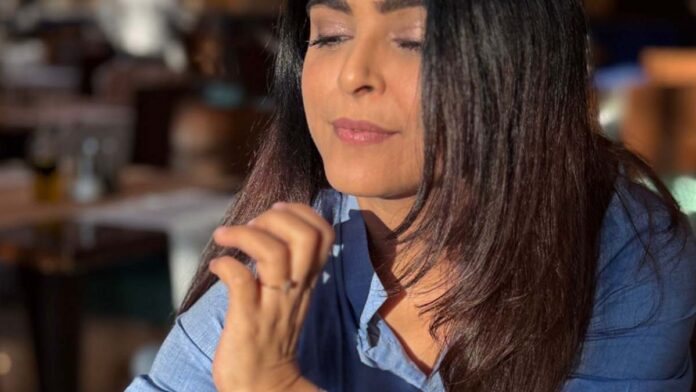 Madhurima Tuli's street-style charm in a kurti