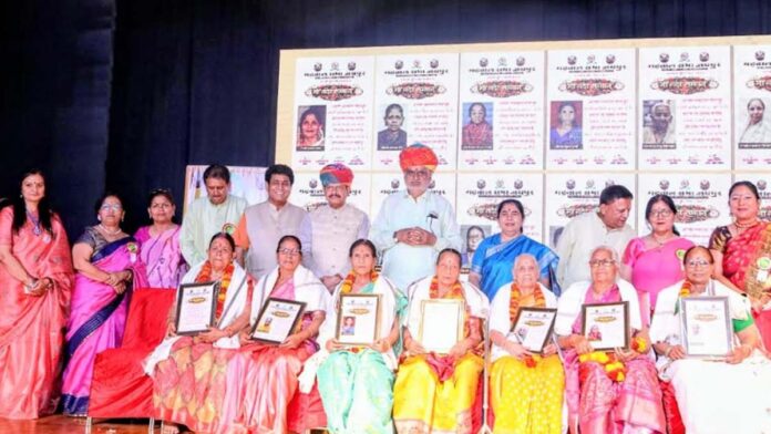 International Women's Day: Garhwali culture was in full swing at the Maa Nanda Samman ceremony