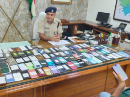 जयपुर ग्रामीण पुलिस ने गुम हुए 94 मोबाइल बरामद कर लौटाए Jaipur Rural Police Recover and Return 94 Lost Mobile Phones