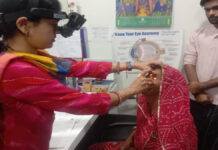 नेत्र शिविर में 60 ने करवाई निःशुल्क जांच, 30 को लगे लेंस 60 People Underwent Free Check-ups at Eye Camp