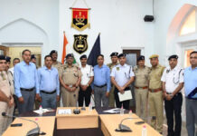 पुलिस कंट्रोल रूम व यातायात कंट्रोल रूम के उत्कृष्ट कार्य करने वाले पुलिसकर्मी सम्मानित