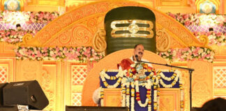 कलयुग में तपस्या कम और समस्याएं ज्यादा हो गई है : पंडित प्रदीप मिश्रा