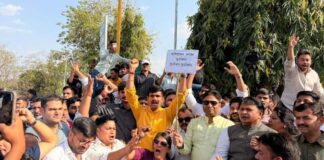 कांग्रेस नेता मणिशंकर अय्यर के बयान पर जयपुर भाजपा ने गांधी सर्किल पर किया पुतला दहन Jaipur BJP burnt a statue at Gandhi Circle on the statement of Congress leader Mani Shankar Iyer