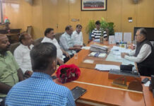 जयपुर व्यापार महासंघ ने डीजीपी राजीव शर्मा से की मुलाकात The Jaipur Trade Federation met with DGP Rajiv Sharma.
