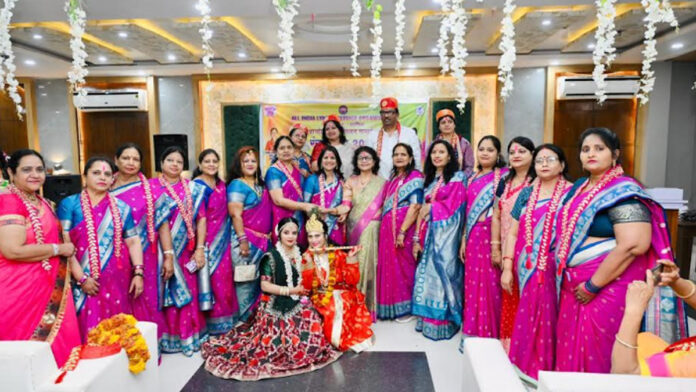 Rangrasiya 2026: The Leenes Sisters Spread the Colors of Enthusiasm