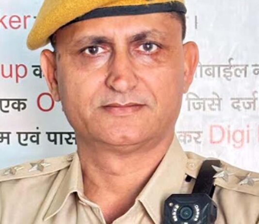 सड़क सुरक्षा के लिए प्रशासन और मीडिया का सहयोग जरूरी: मोटर वाहन निरीक्षक चौधरी Cooperation of administration and media is necessary for road safety: Motor Vehicle Inspector Chaudhary