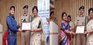 पुलिस मुख्यालय में महिला पुलिसकर्मियों,सुरक्षा सखियों और कालिका यूनिट का सम्मान Women police personnel, security friends and Kalika unit honored at the police headquarters