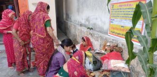 भक्ति और परंपरा के साथ मनाई शीतलाष्टमी: महिलाओं ने ठंडे पकवानों से लगाया माता को भोग Sheetalashtami celebrated with devotion and tradition