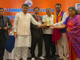 उद्योग राज्य मंत्री विश्नोई और सहकारिता मंत्री दक ने दिया सम्यक कंप्यूटर क्लासेस को बेस्ट एम्प्लॉयर्स का अवॉर्ड Minister of State for Industries Bishnoi and Minister for Cooperatives Dak presented the 'Best Employers' award to Samyak Computer Classes.