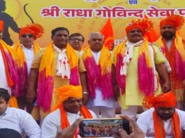 हीदा की मोरी पर किया शोभायात्रा का भव्य स्वागत The Procession Was Grandly Welcomed at Heeda Ki Mori.