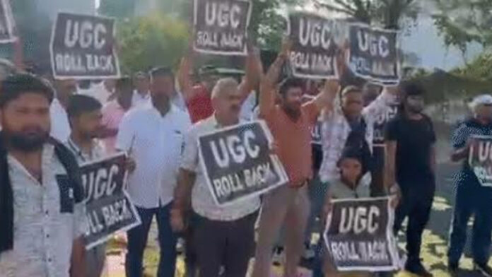 Protesting against the UGC Bill, the Karni Sena staged a demonstration outside the MPs' residences, raising slogans. Protesting against the UGC Bill, the Karni Sena staged a demonstration outside the MPs' residences, raising slogans.