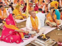 108 कुंडीय यज्ञ महोत्सव में गूंजी मंत्रों की स्वर लहरियां