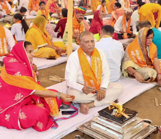 108 कुंडीय यज्ञ महोत्सव में गूंजी मंत्रों की स्वर लहरियां