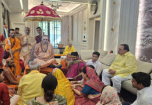 गौ संरक्षण और धर्म पर सरकार को कठघरे में खड़ा किया: शंकराचार्य अविमुक्तेश्वरानंद Government Put in the Dock Over Cow Protection and Religion: Shankaracharya Avimukteshwaranand