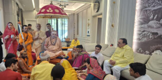 गौ संरक्षण और धर्म पर सरकार को कठघरे में खड़ा किया: शंकराचार्य अविमुक्तेश्वरानंद Government Put in the Dock Over Cow Protection and Religion: Shankaracharya Avimukteshwaranand