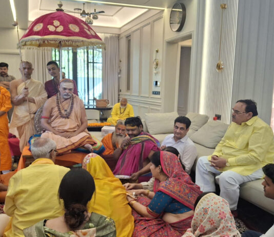 गौ संरक्षण और धर्म पर सरकार को कठघरे में खड़ा किया: शंकराचार्य अविमुक्तेश्वरानंद Government Put in the Dock Over Cow Protection and Religion: Shankaracharya Avimukteshwaranand