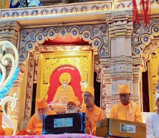 श्री अमरापुर स्थान का चैत्र मेला उमड़ रहा है भक्तों का जनसैलाब A massive sea of devotees is surging at the Chaitra Fair of Shri Amrapur Sthan.