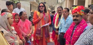 हवामहल में विकास की नई रफ्तार: विधायक स्वामी बालमुकुंद आचार्य ने किया 22 लाख 43 हजार की सड़क का शिलान्यास MLA Swami Balmukund Acharya laid the foundation stone for a road worth ₹22.43 lakh.