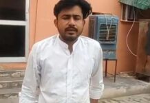 फर्जी बायोमेट्रिक से आधार बनाने वाले गिरोह का भंडाफोड़ Gang Creating Aadhaar Cards Using Fake Biometrics Busted