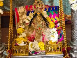 छोटी चौपड़ स्थित मंदिर में रामनवमी का छठी महोत्सव धूमधाम से मनाया The 'Chhathi Mahotsav' of Ram Navami was celebrated with great pomp and grandeur.