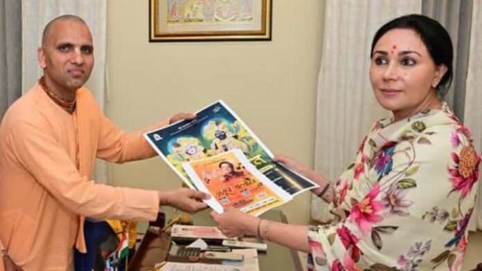 Anup Jalota's Bhajan Sandhya on April 17. Anup Jalota's Bhajan Sandhya on April 17.