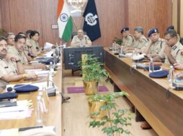 डीजीपी ने पेश की संवेदनशीलता की मिसाल: सेवानिवृत्त कांस्टेबलों का सम्मान Honoring Retired Constables