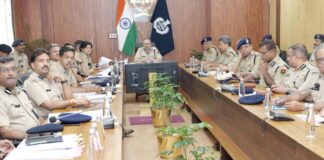 डीजीपी ने पेश की संवेदनशीलता की मिसाल: सेवानिवृत्त कांस्टेबलों का सम्मान Honoring Retired Constables