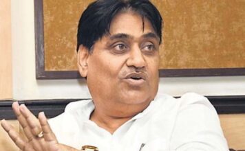 पाठ्यपुस्तकें हटाने पर सियासी घमासान: डोटासरा ने सरकार को घेरा Political Uproar Over Removal of Textbooks: Dotasra Corners the Government