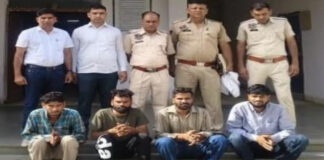 नींबू उधार नहीं देने पर दुकानदार से मारपीट करने वाले आरोपित गिरफ्तार Accused arrested for assaulting shopkeeper after being refused a lemon on credit.