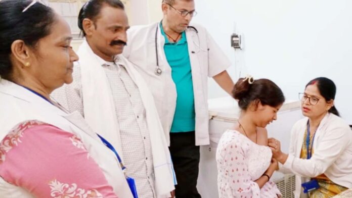 Girls aged 14–15 were administered vaccines during the special HPV vaccination drive.