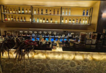 क्लब में चल रहा था अवैध हुक्का बार: पुलिस ने छापा मार किया मैनेजर को गिरफ्तार Illegal Hookah Bar Operating at Club: Police Raid and Arrest Manager