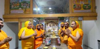 जैन मंदिरों में भक्ति भाव से मनाया भगवान महावीर का ज्ञान कल्याणक दिवस Lord Mahavir's Gnan Kalyanaka Day Celebrated with Devotion in Jain Temples