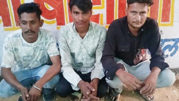 Police raid gambling and betting den.