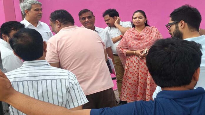 JS Sports' Neetu Barupal took stock of the IPL preparations. JS Sports' Neetu Barupal took stock of the IPL preparations.