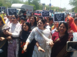 नारी शक्ति बिल नहीं पास होने पर जयपुर में भाजपा महिला मोर्चा की महिलाएं उतरीं सड़कों पर